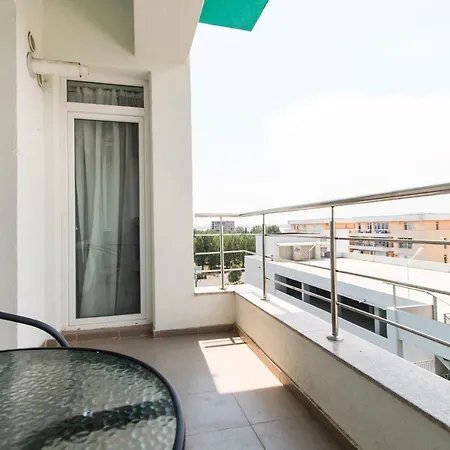 Orchid Superior Summerland Apartment *