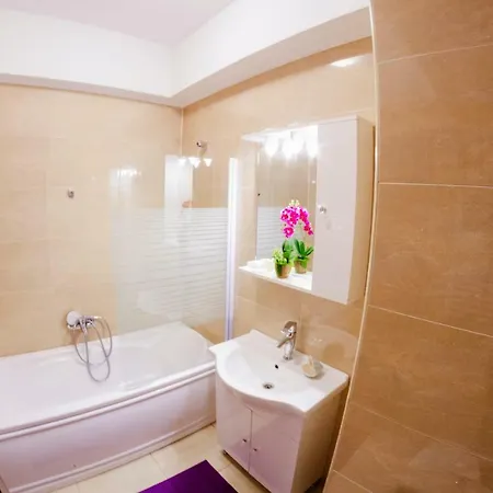 Orchid Superior Summerland * Mamaia